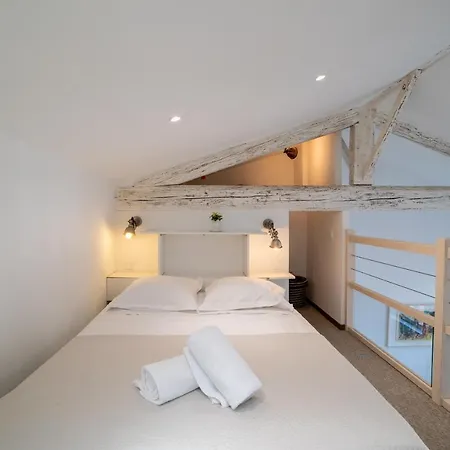 Be My Home - Le Canut 아파트
